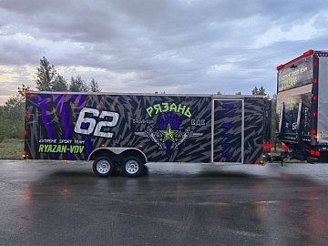 Реклама на фургоне